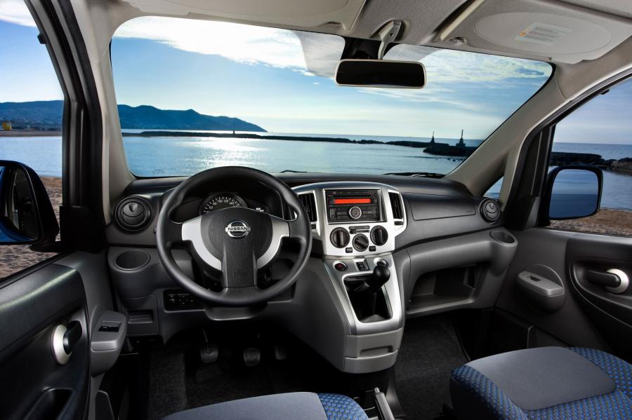  Nissan NV200 2009 года  (фото 73 из 108)